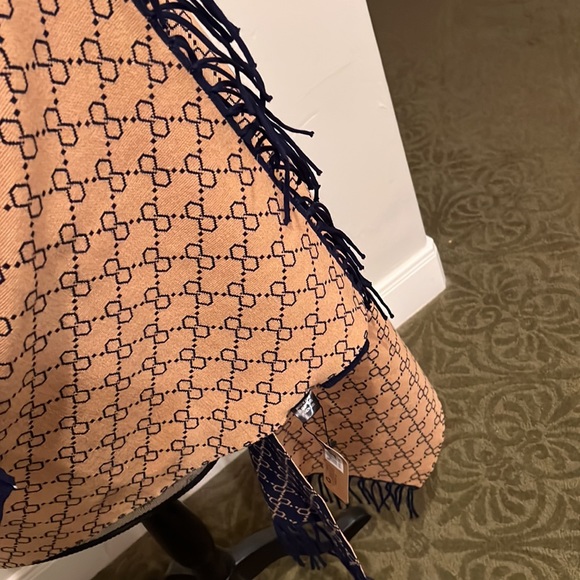 Reversible poncho navy & camel - Picture 3 of 6